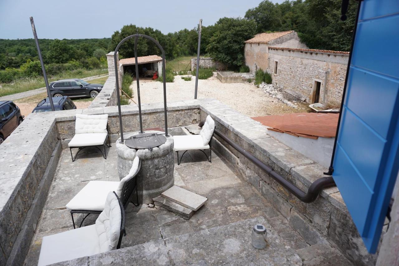 Farmhouse Cubani Bale Exteriér fotografie